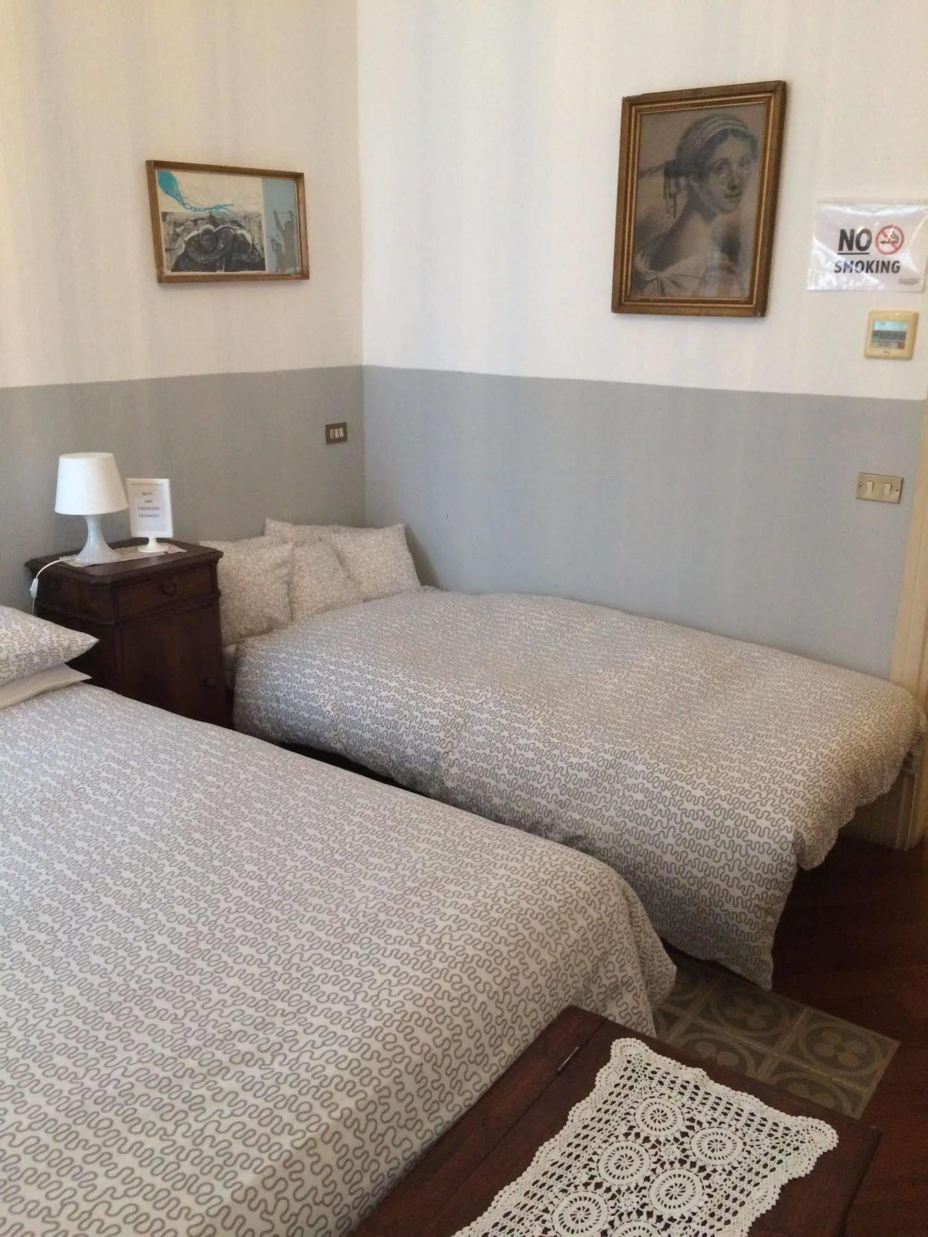 Dany Sweethouse Bed & Breakfast Bergamo Bagian luar foto